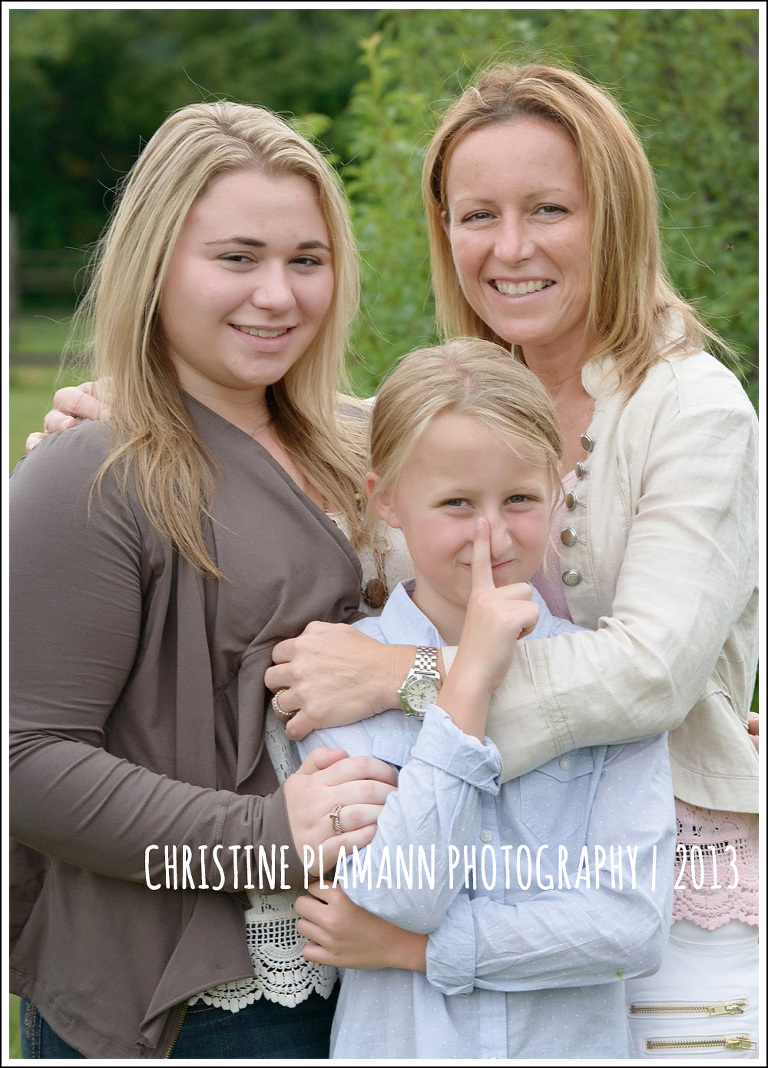 extended family photo session in milwaukee